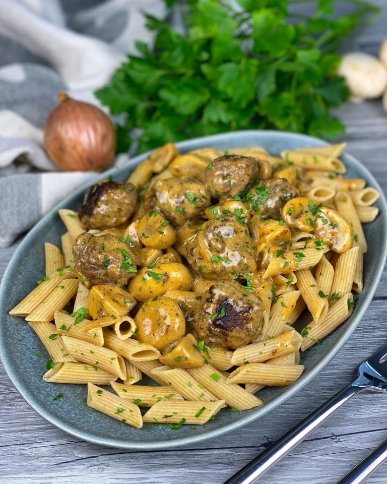 Penne mit Hackbällchen in Champignonsoße – Kochbucher