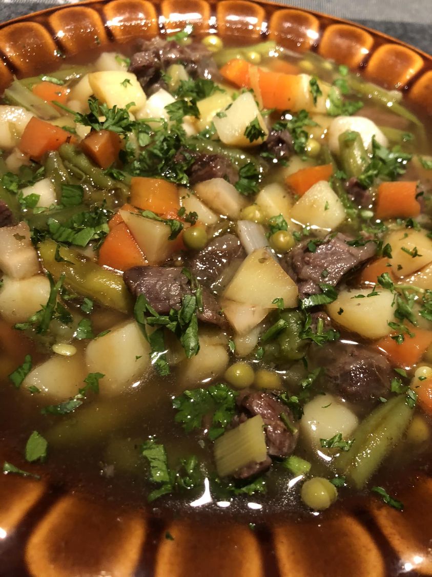 Gemüsesuppe Mit Rindfleisch Und Kartoffeln – Kochbucher