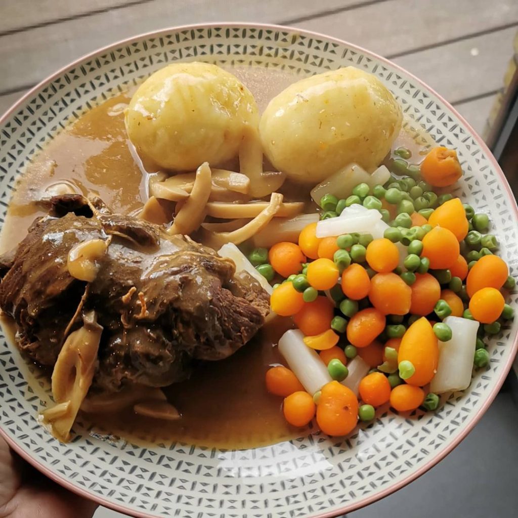 Rindsrouladen – Kochbucher Rindsrouladen – Kochbucher