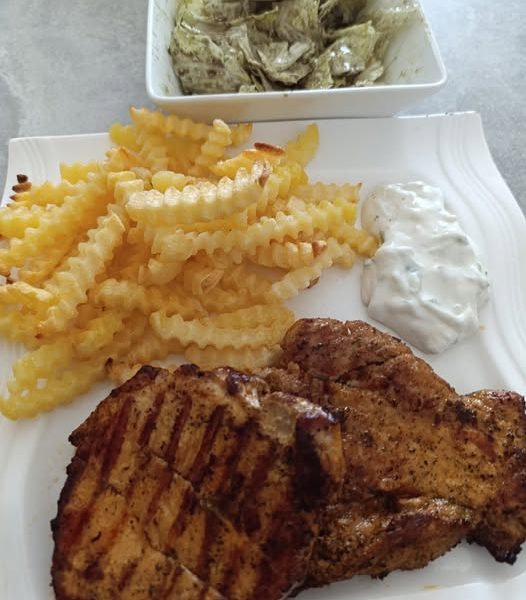 Grillkoteletts mit Pommes – Kochbucher